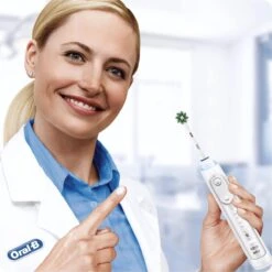 Oral B Oral-B CrossAction - Met CleanMaximiser-technologie - Opzetborstels - 8 Stuks -Oral B 1198x1200 60