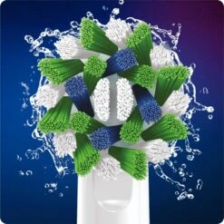 Oral B Oral-B CrossAction Opzetborstel Met CleanMaximiser-technologie, Verpakking Van 9 Stuks 14 Oral B Oral-B CrossAction Opzetborstel Met CleanMaximiser-technologie, Verpakking Van 9 Stuks -Oral B 1200x1200 413