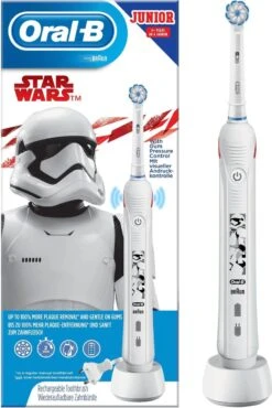 Oral B Oral-B Junior Star Wars - Elektrische Tandenborstel - Powered By Braun - 1 Handvat En 1 Opzetborstel -Oral B 802x1200 2